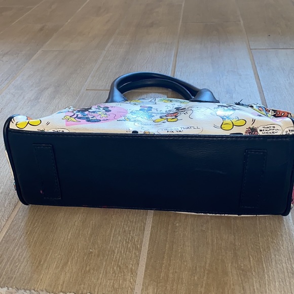 Disney Parks Mickey and Minnie handbag - Picture 3 of 4